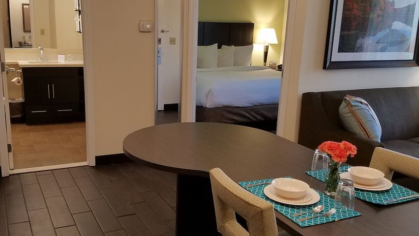 Imagen de la habitación del Hotel Candlewood Suites East Syracuse - Carrier Circle, An Ihg. Foto 6