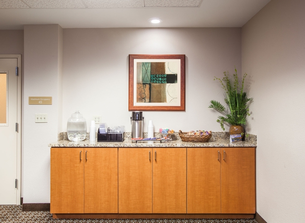 Imagen del bar/restaurante del Hotel Candlewood Suites El Paso North, An Ihg. Foto 3