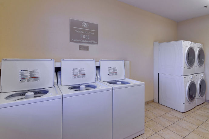 Imagen de los interiores del Hotel Candlewood Suites Enterprise S, An Ihg. Foto 10