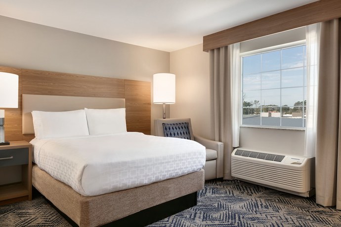 Imagen de la habitación del Hotel Candlewood Suites Fayetteville Fort Bragg, an IHG. Foto 5