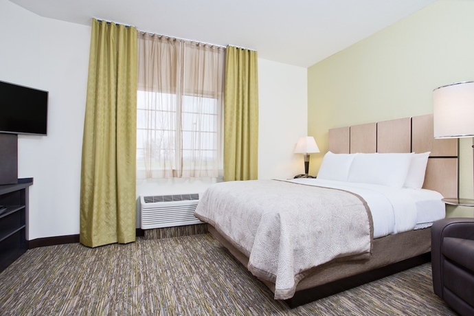 Imagen de la habitación del Hotel Candlewood Suites Fort Campbell - Oak Grove, An Ihg. Foto 2