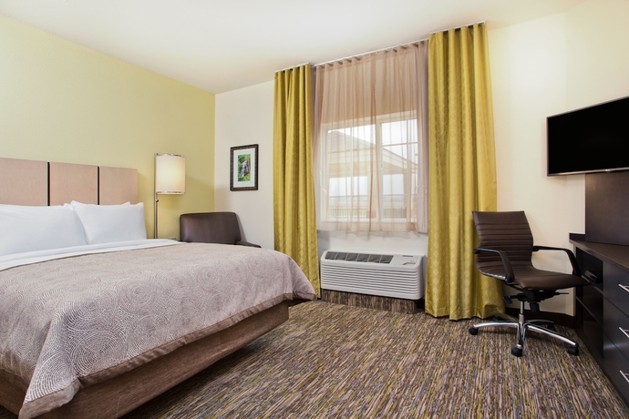 Imagen de la habitación del Hotel Candlewood Suites Fort Campbell - Oak Grove, An Ihg. Foto 10