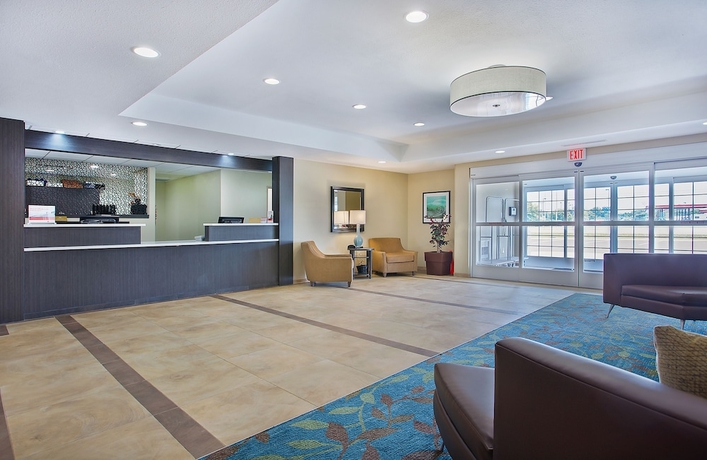 Imagen de los interiores del Hotel Candlewood Suites Fort Campbell - Oak Grove, An Ihg. Foto 17