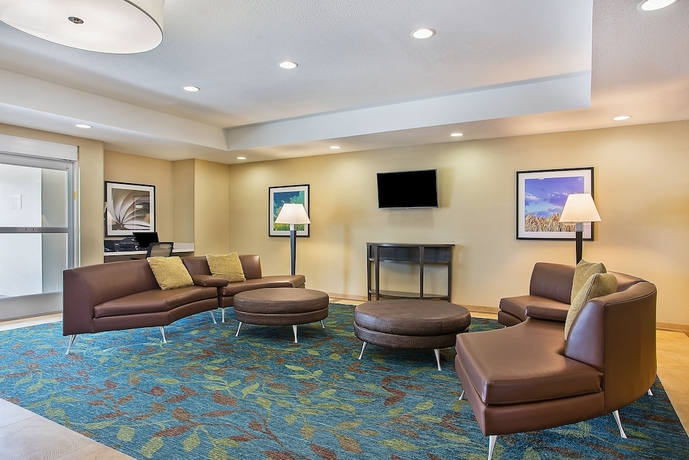 Imagen de los interiores del Hotel Candlewood Suites Fort Campbell - Oak Grove, An Ihg. Foto 18