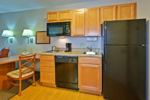 Imagen de la habitación del Hotel Candlewood Suites Fort Wayne - Nw. Foto 7
