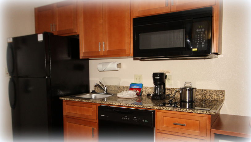Imagen de la habitación del Hotel Candlewood Suites Fredericksburg. Foto 6