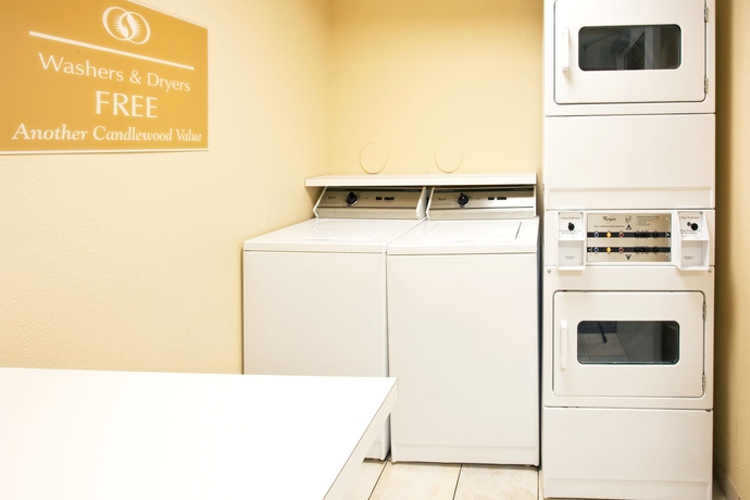 Imagen de los interiores del Hotel Candlewood Suites Ft. Lauderdale Airport/cruise, An Ihg. Foto 15