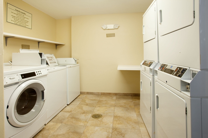 Imagen de los interiores del Hotel Candlewood Suites Galveston, An Ihg. Foto 9