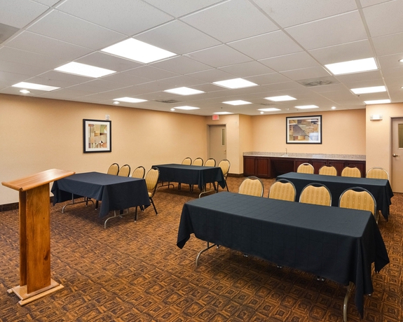 Imagen de los interiores del Hotel Candlewood Suites Grand Prairie - Arlington, An Ihg. Foto 11