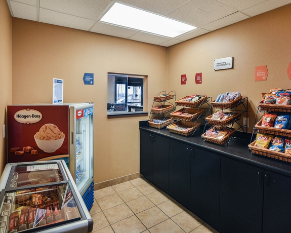 Imagen del bar/restaurante del Hotel Candlewood Suites Grand Prairie - Arlington, An Ihg. Foto 4