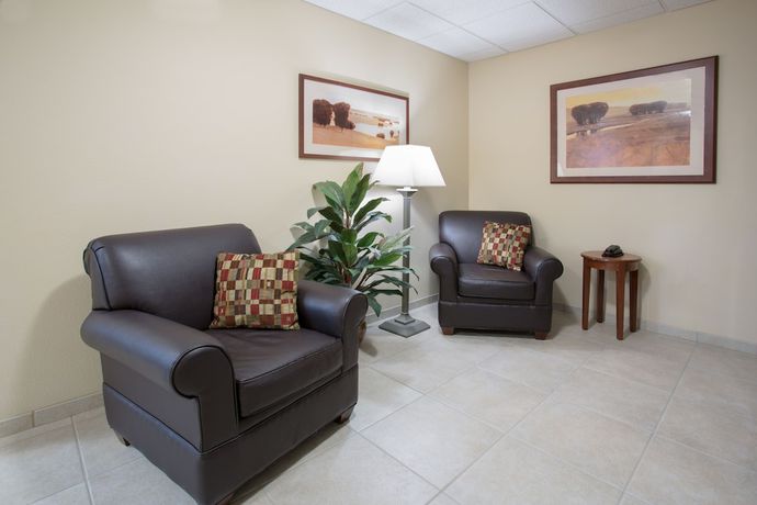 Imagen de los interiores del Hotel Candlewood Suites Grand Prairie, an IHG. Foto 19