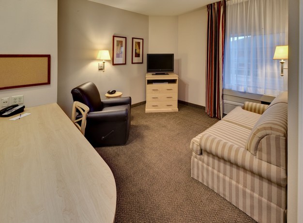 Imagen de la habitación del Hotel Candlewood Suites Grand Prairie, an IHG. Foto 7