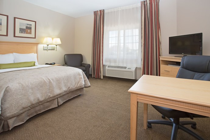 Imagen de la habitación del Hotel Candlewood Suites Grand Prairie, an IHG. Foto 9