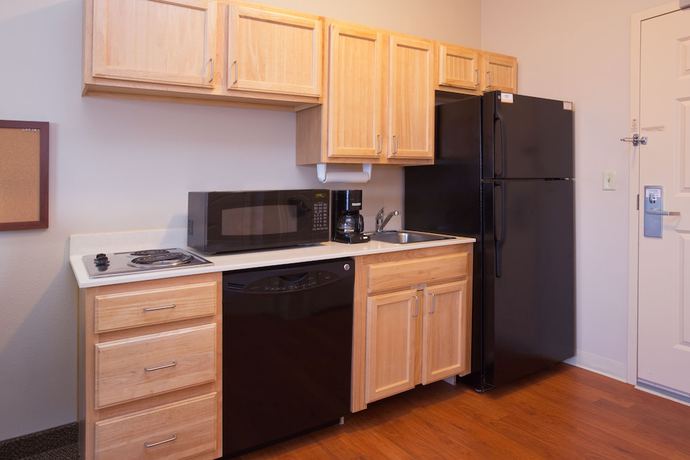Imagen de la habitación del Hotel Candlewood Suites Grand Prairie, an IHG. Foto 17