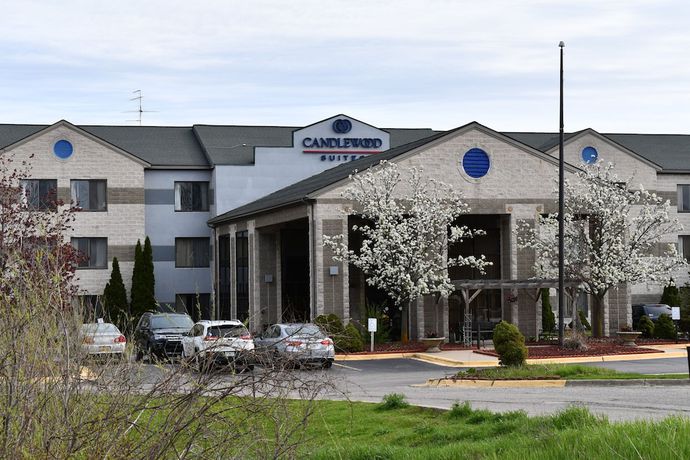 Imagen general del Hotel Candlewood Suites Grand Rapids Airport, an IHG. Foto 1
