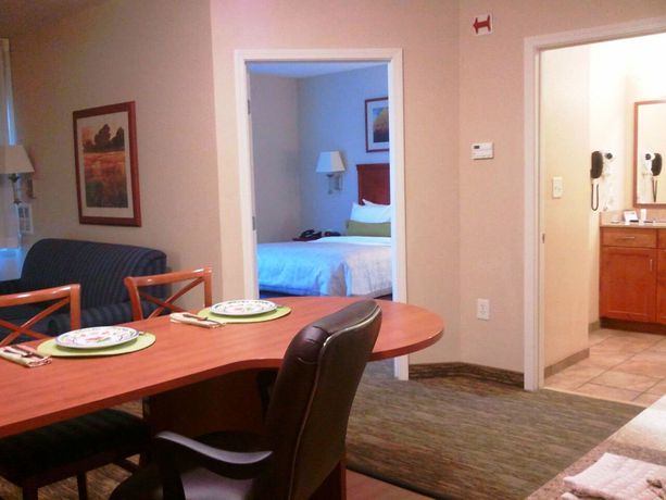 Imagen de la habitación del Hotel Candlewood Suites Greenville Nc, An Ihg. Foto 3