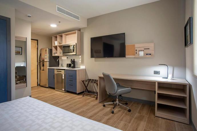 Imagen de la habitación del Hotel Candlewood Suites Guadalajara Galerias, An Ihg. Foto 9