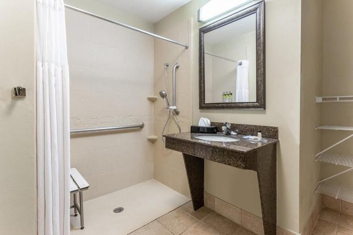 Imagen de la habitación del Hotel Candlewood Suites Harrisburg I-81 - Hershey Area, An Ihg. Foto 9