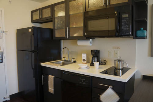 Imagen de la habitación del Hotel Candlewood Suites Harrisburg-hershey. Foto 6