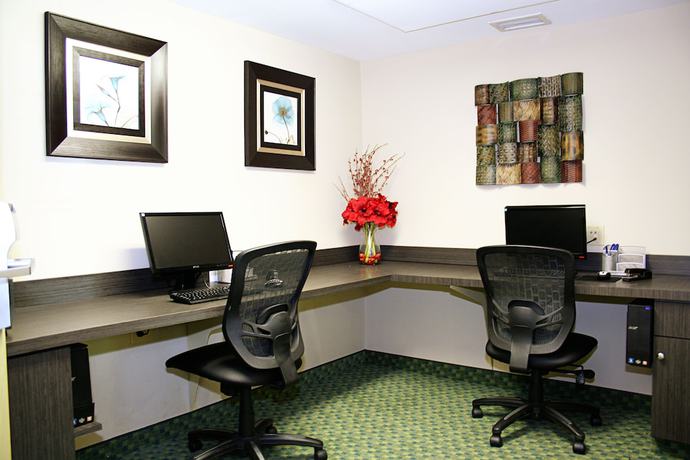 Imagen de los interiores del Hotel Candlewood Suites Harrisonburg, An Ihg. Foto 10