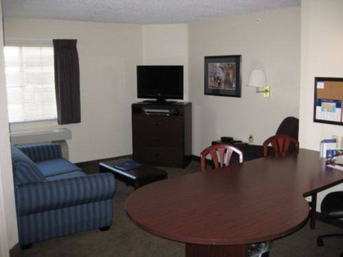 Imagen de la habitación del Hotel Candlewood Suites Hazleton. Foto 3