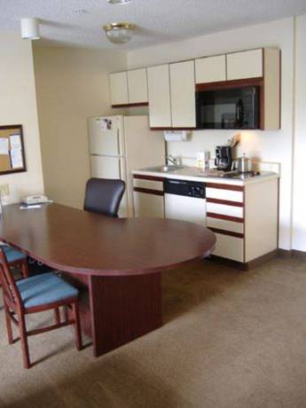 Imagen de la habitación del Hotel Candlewood Suites Hazleton. Foto 14