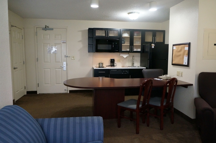 Imagen de la habitación del Hotel Candlewood Suites Herndon, An Ihg. Foto 7