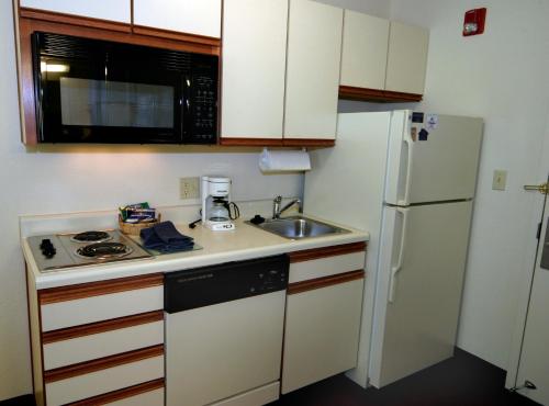 Imagen general del Hotel Candlewood Suites Hopewell, an IHG. Foto 1
