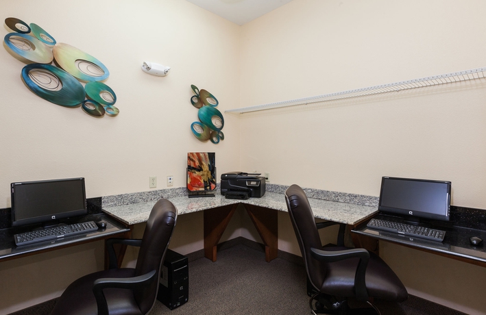 Imagen de los interiores del Hotel Candlewood Suites Houston I-10 East. Foto 15