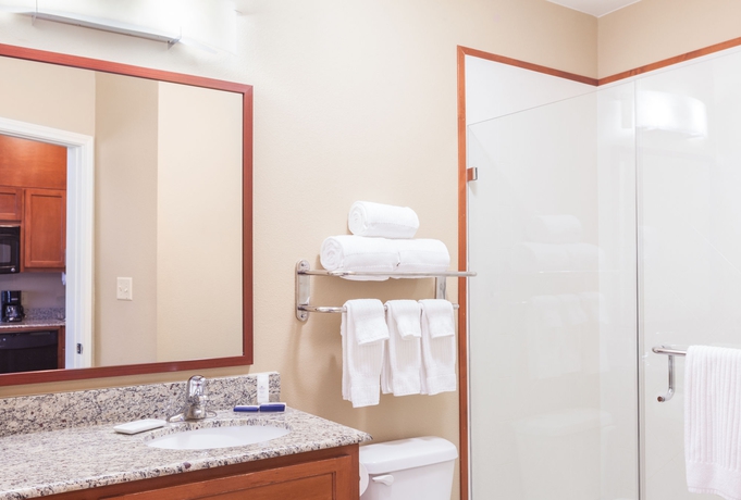 Imagen de la habitación del Hotel Candlewood Suites Houston I-10 East. Foto 12