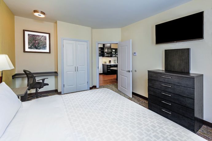 Imagen de la habitación del Hotel Candlewood Suites Houston North I45, an IHG. Foto 16