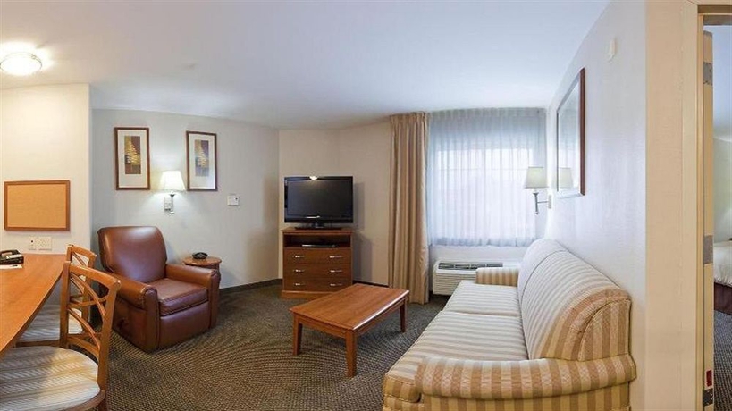 Imagen de los interiores del Hotel Candlewood Suites Houston Westchase/ Westheimer., An Ihg. Foto 8