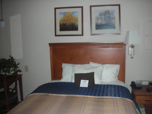 Imagen de la habitación del Hotel Candlewood Suites Huntersville, An Ihg. Foto 6