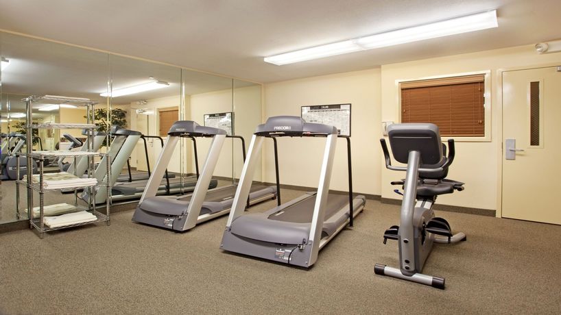 Imagen del bar/restaurante del Hotel Candlewood Suites I-26 At Northwoods Mall, An Ihg. Foto 3