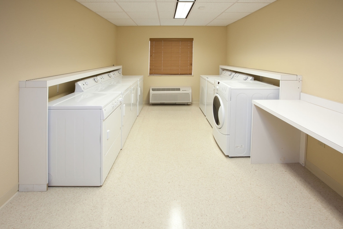 Imagen de los interiores del Hotel Candlewood Suites Indianapolis East, An Ihg. Foto 15