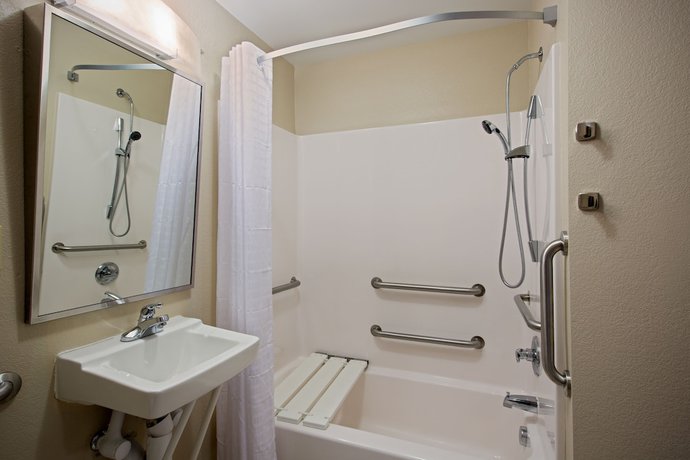 Imagen de la habitación del Hotel Candlewood Suites Indianapolis Northwest, An Ihg. Foto 17