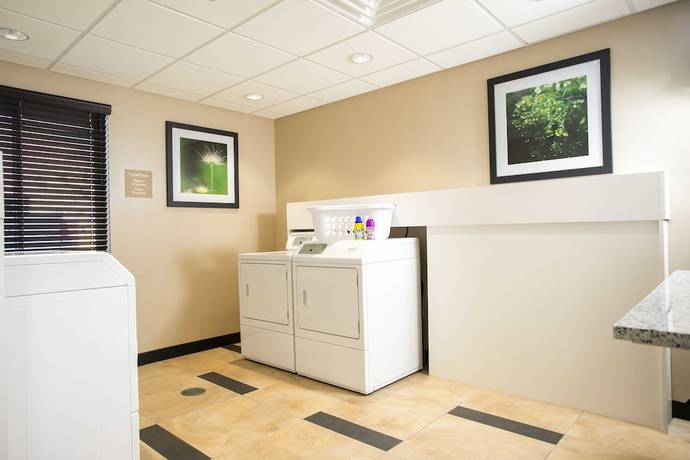 Imagen general del Hotel Candlewood Suites Jacksonville - Mayport, an IHG. Foto 2