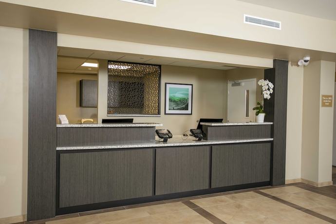 Imagen de los interiores del Hotel Candlewood Suites Jacksonville - Mayport, an IHG. Foto 20
