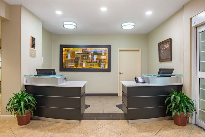 Imagen de los interiores del Hotel Candlewood Suites Jefferson City, An Ihg. Foto 19