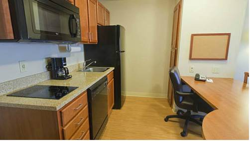 Imagen de la habitación del Hotel Candlewood Suites Kalamazoo Se, An Ihg. Foto 8