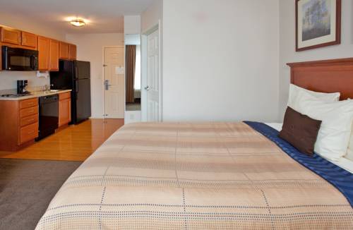 Imagen de la habitación del Hotel Candlewood Suites Kansas City. Foto 9