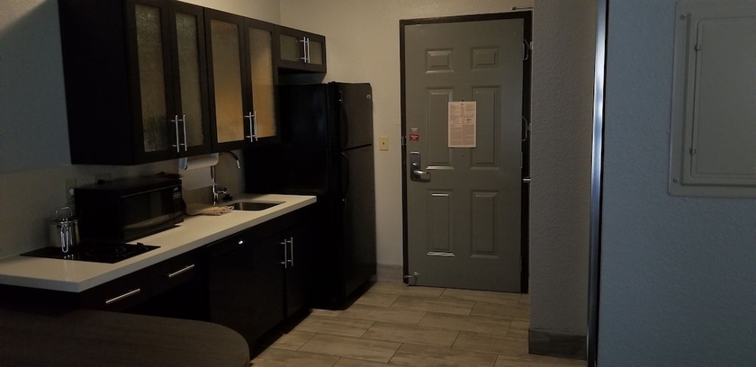 Imagen de la habitación del Hotel Candlewood Suites Knoxville Airport-alcoa. Foto 6