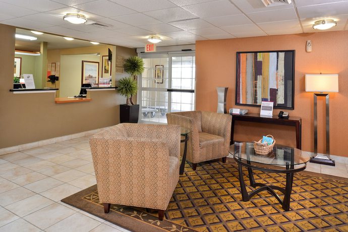 Imagen de los interiores del Hotel Candlewood Suites Lafayette - River Ranch, An Ihg. Foto 20