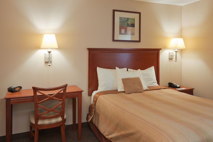 Imagen de la habitación del Hotel Candlewood Suites Lafayette - River Ranch, An Ihg. Foto 11