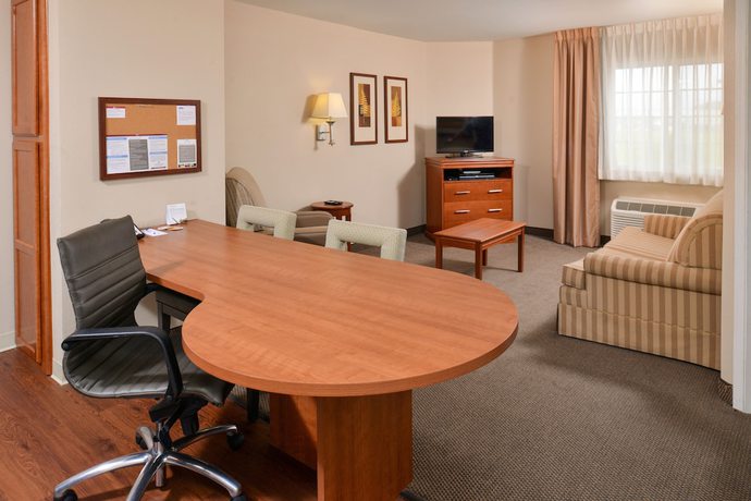 Imagen de la habitación del Hotel Candlewood Suites Lafayette - River Ranch, An Ihg. Foto 12