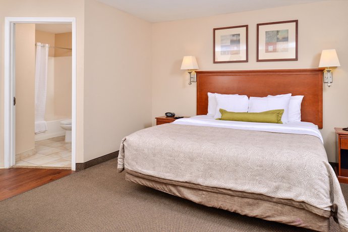 Imagen de la habitación del Hotel Candlewood Suites Lafayette - River Ranch, An Ihg. Foto 15