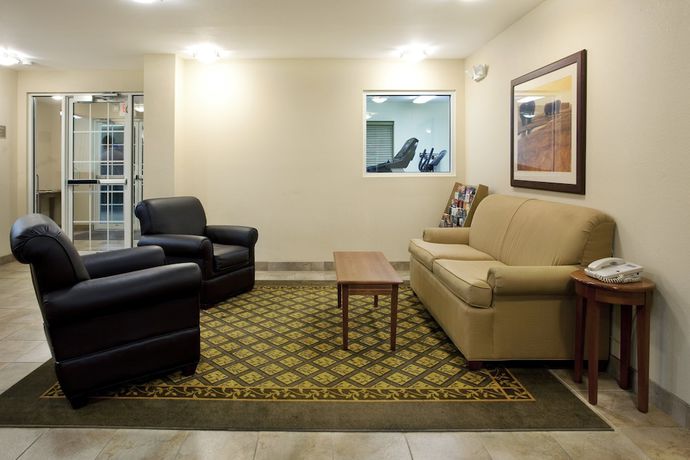 Imagen de los interiores del Hotel Candlewood Suites Lake Charles - Sulphur, an IHG. Foto 18