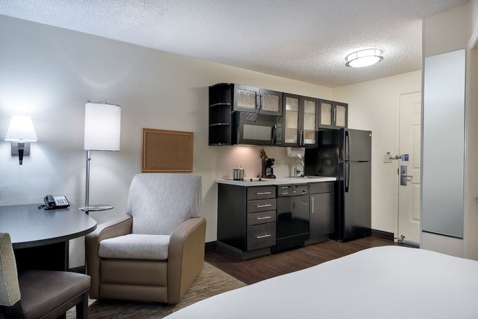 Imagen de la habitación del Hotel Candlewood Suites Lake Mary, an IHG Hotel. Foto 14