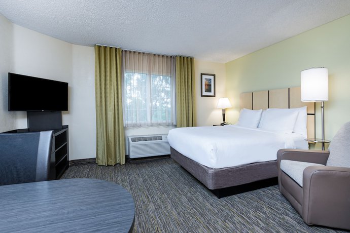 Imagen de la habitación del Hotel Candlewood Suites Lake Mary, an IHG Hotel. Foto 15