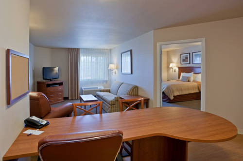 Imagen de la habitación del Hotel Candlewood Suites Lakewood. Foto 5